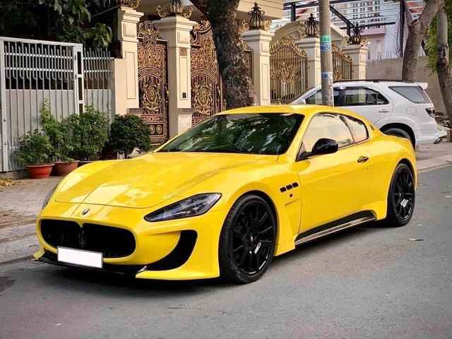 Mỗi năm chạy chỉ 3.000 km, hàng hiếm Maserati Granturismo hơn 10 năm tuổi chào bán với giá 2,5 tỷ đồng - Ảnh 1.