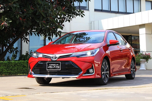 Toyota Corolla Altis nâng cấp tại Việt Nam: Chưa phải bản 2020, giá rẻ hơn, thêm trang bị đấu Mazda3 - Ảnh 1.