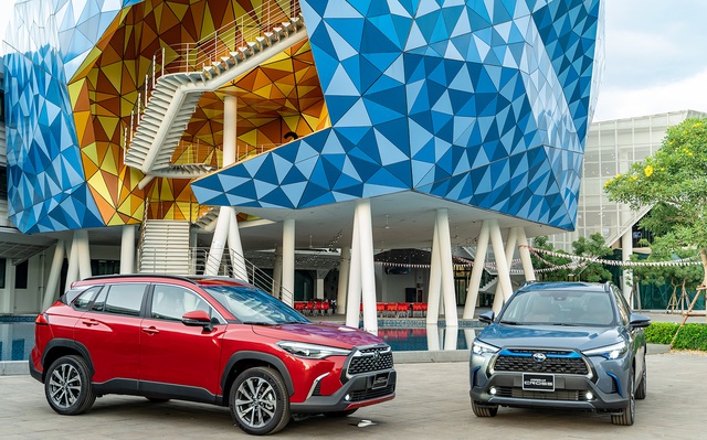 So kè an toàn Toyota Corolla Cross với Hyundai Tucson: Tân binh ngáng đường ngôi sao đang lên - Ảnh 1.