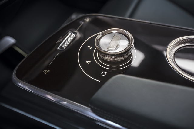 Cadillac Lyriq: SUV điện hạng sang với thiết kế đỉnh cao chính thức chào sân - Ảnh 4.