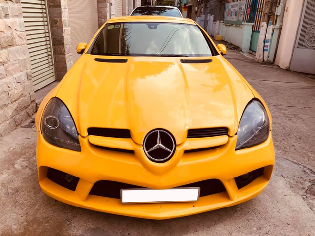 Mercedes-Benz SLK đình đám một thời nay rẻ như Kia Cerato dù chỉ chạy 5.000km mỗi năm - Ảnh 1.