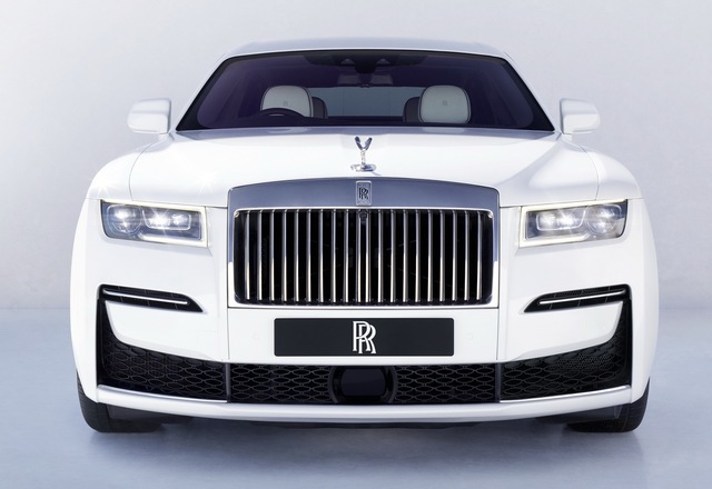 Rolls-Royce Ghost thế hệ mới trình làng: Bóng ma với thiết kế mặt cười ma mị, phá cách hẳn so với Phantom - Ảnh 2.