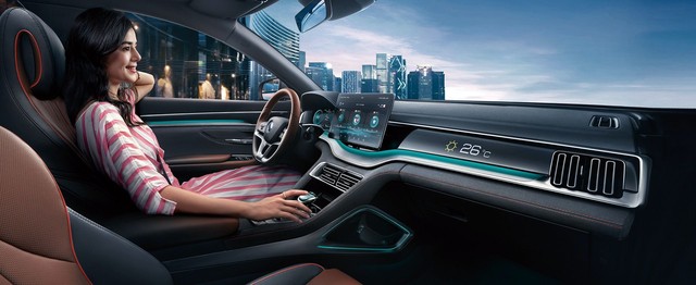 BYD Song Plus - SUV Trung Quốc giống Audi, nội thất nghiêng, giá rẻ như xe phổ thông - Ảnh 4.