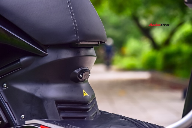 22 triệu, mua hay không mua Yadea X5: Lên xe, vít ga như Đức Phúc là có ngay câu trả lời - Ảnh 10.