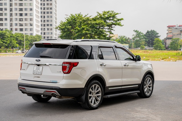 Nữ kiến trúc sư Hà Nội đánh giá Ford Explorer: ‘Không lộng lẫy kiểu biệt thự mà tiện như chung cư’ - Ảnh 1.