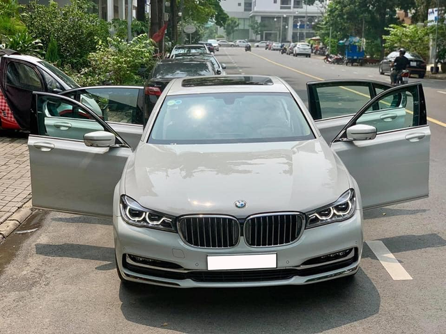 BMW 740Li được chào bán giá 4,1 tỷ đồng sau 1 năm sử dụng: Số ODO khiến nhiều người ngạc nhiên - Ảnh 1.