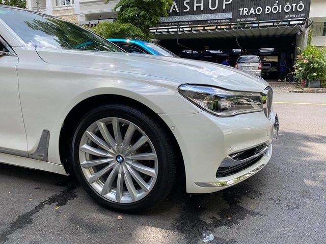 BMW 740Li được chào bán giá 4,1 tỷ đồng sau 1 năm sử dụng: Số ODO khiến nhiều người ngạc nhiên - Ảnh 3.