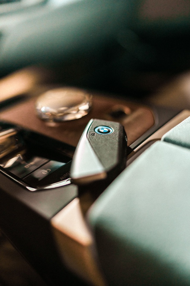 BMW công bố hệ thống iDrive đỉnh cao cho các chủ lực tương lai đối đầu màn 56 inch của Mercedes - Ảnh 3.