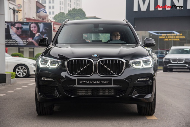 BMW X3 M Sport 2021 về đại lý: Giá gần 3 tỷ, thêm 12 trang bị mới, đấu Mercedes-Benz GLC 300 - Ảnh 1.