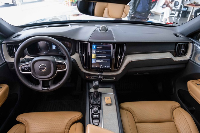 Volvo XC60 hạ giá gần 600 triệu sau 19.000 km: Lựa chọn cho đại gia chán BMW X3, Mercedes-Benz GLC - Ảnh 3.