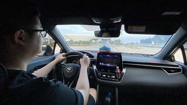 Những kiểu khách chốt đơn Toyota Corolla Cross sau 1 năm bán tại Việt Nam: Người bỏ Mercedes, người mua chỉ vì thương hiệu - Ảnh 18.