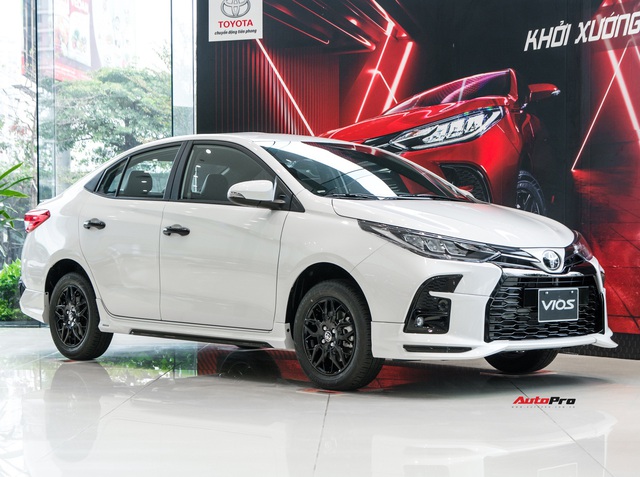 Lộ giá loạt xe Toyota sắp tăng mạnh tại Việt Nam: Raize cao nhất 555 triệu, Innova đạt kỷ lục hơn 1 tỷ đồng - Ảnh 1.