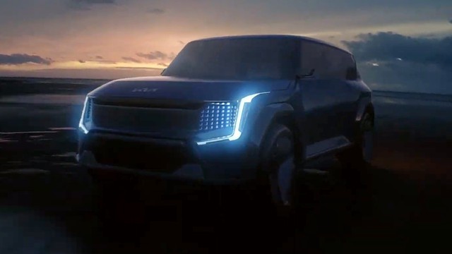 Kia EV9 Concept ra mắt tại triển lãm Los Angeles Auto Show, chung sàn diễn với VinFast VF e35 và VF e36 - Ảnh 1.