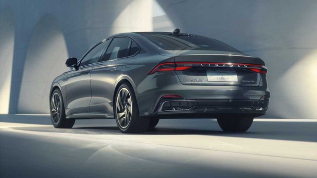 Lincoln Zephyr giá quy đổi từ hơn 900 triệu đồng: Nội thất như rạp phim, đấu Mercedes-Benz E-Class - Ảnh 3.