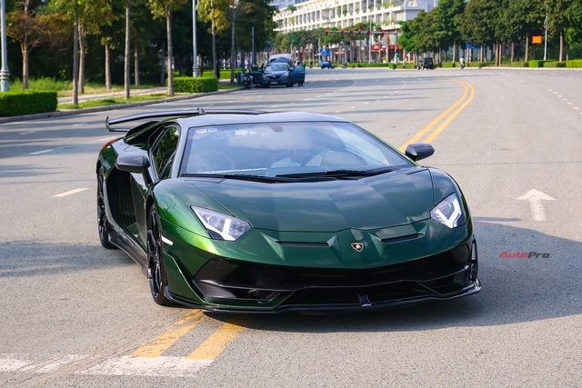 Lamborghini Aventador SVJ của CEO Pharmacity được độ thêm chi tiết nhận diện đặc trưng, chi phí chỉ bằng 1/10 so với option chính hãng - Ảnh 1.