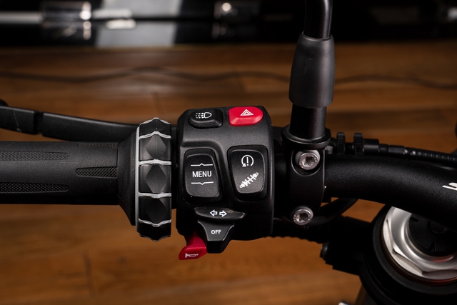 BMW S 1000 R 2021 ra mắt Việt Nam: Loại bỏ đèn mắt lé, có bản M, giá 669-759 triệu đồng - Ảnh 10.