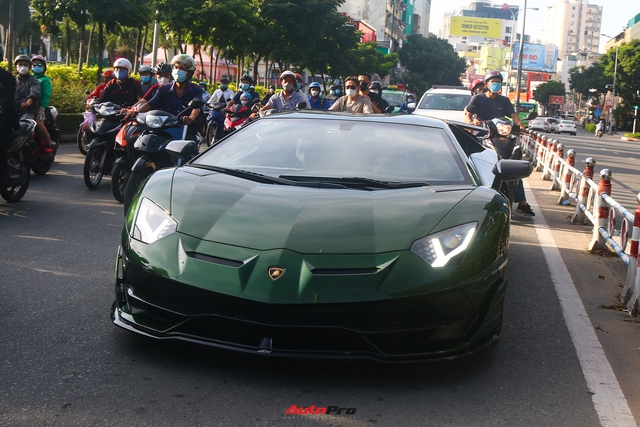 Lamborghini Aventador SVJ xanh độc nhất Việt Nam liên tục được bung lụa sau khi về tay ông trùm nhà thuốc Pharmacity - Ảnh 5.