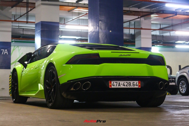 Lamborghini Huracan từng của rich kid 23 tuổi Đắk Lắk xuất hiện tại TP.HCM với một chi tiết khác lạ - Ảnh 6.