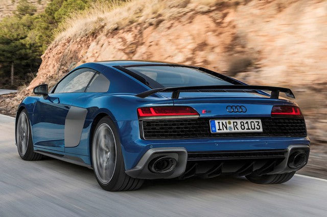Audi tiếp tục bào R8 V10 trước khi khai tử dòng xe này  - Ảnh 2.
