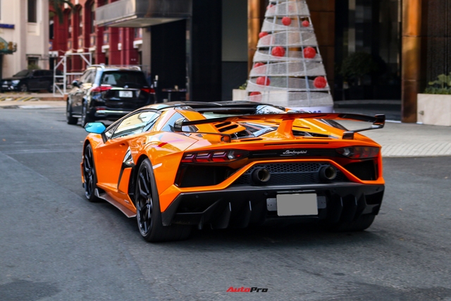 Cận cảnh Lamborghini Aventador SVJ Roadster màu cam vừa về Việt Nam - Ảnh 18.