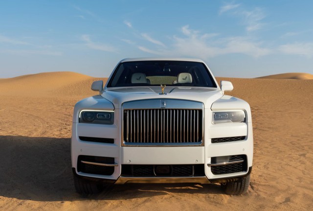 Rolls-Royce ra mắt Cullinan phiên bản dành riêng cho các đại gia Trung Đông - Ảnh 4.