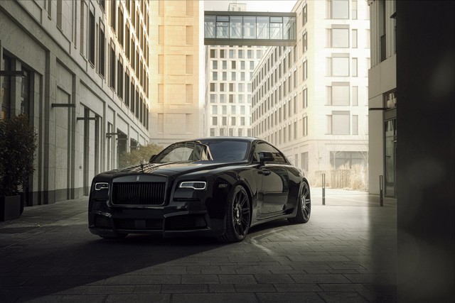 Độ Rolls-Royce phải như thế này: Wraith Black Badge đen toàn tập, công suất tăng lên tới 707 mã lực - Ảnh 1.