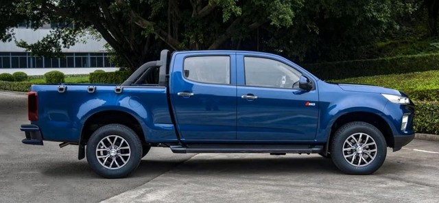 Bán tải Isuzu D-Max xuất hiện bản ‘siêu rẻ’, giá chỉ ngang Kia Morning - Ảnh 2.