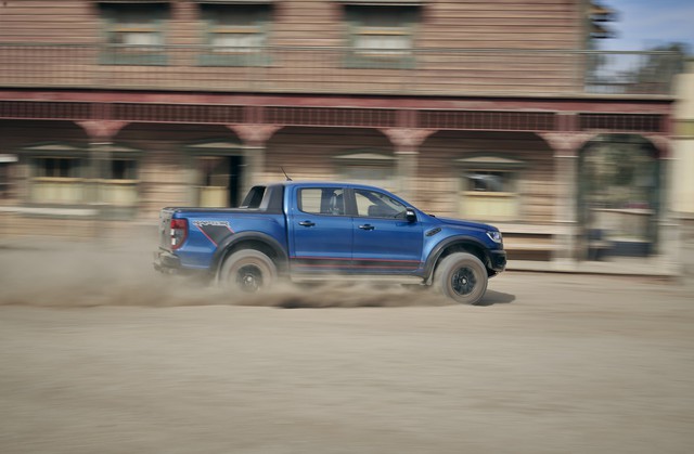 Ford Ranger Raptor 2021 bổ sung phiên bản đặc biệt với điểm nhấn từ nội thất - Ảnh 7.