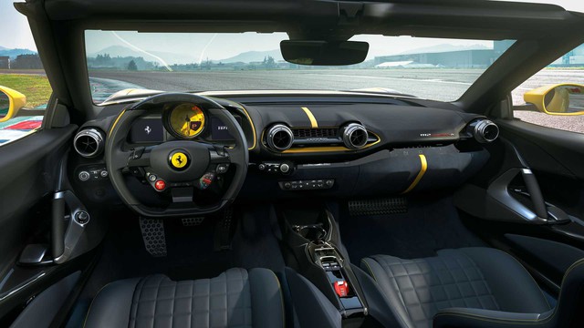 Xe sang đắt tiền nhưng hệ thống giải trí nhạt như nước ốc và khó sử dụng: Ferrari và Lexus bị réo tên - Ảnh 3.