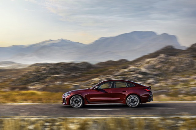 Lớn hơn và mạnh hơn trước, BMW 4-Series Gran Coupe 2021 đe nẹt Audi A5 Sportback với giá quy đổi từ khoảng 1 tỷ đồng - Ảnh 3.