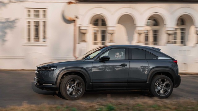 Mazda loay hoay tìm công nghệ động cơ mới - Ảnh 1.