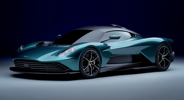 Ra mắt Aston Martin Valhalla bản thương mại - Siêu xe mang thiết kế lạ, hộp số lạ và động cơ hoàn toàn mới của hãng xe Anh quốc - Ảnh 1.