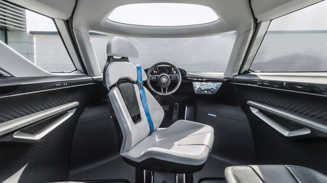 Xe mới của Porsche khoe nội thất rộng như Kia Carnival, ghế xoay như phòng khách di động - Ảnh 3.
