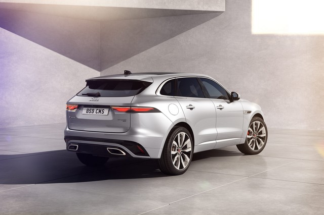 Về Việt Nam chưa lâu, Jaguar F-Pace đã có bản nâng cấp mới với nhiều đồ chơi hiện đại - Ảnh 2.