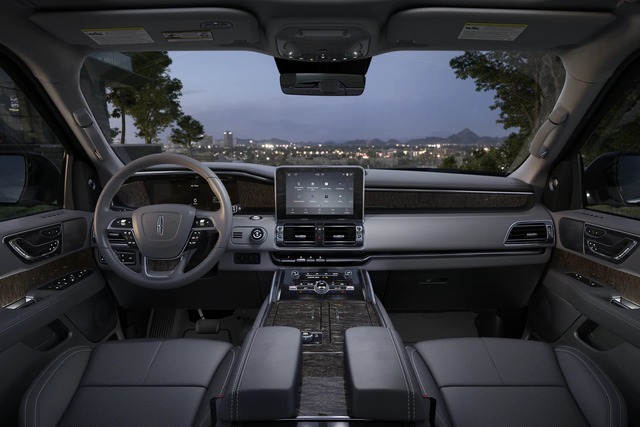 Lincoln Navigator 2022 nhá hàng trước ngày ra mắt, đáp trả Cadillac Escalade - Ảnh 4.