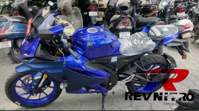 Yamaha R15 thế hệ mới lộ diện không che chắn: Thêm chi tiết dân chơi Việt yêu thích - Ảnh 1.