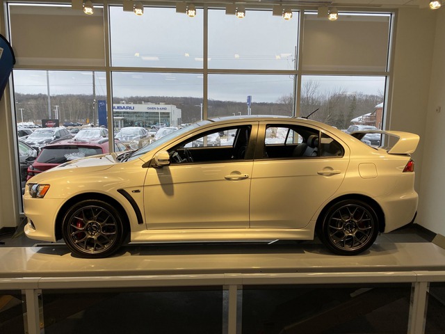 Đại lý rao bán Mitsubishi Lancer Evolution cuối cùng của cuối cùng: Giá gấp 3 lần niêm yết, mới không tì vết - Ảnh 3.