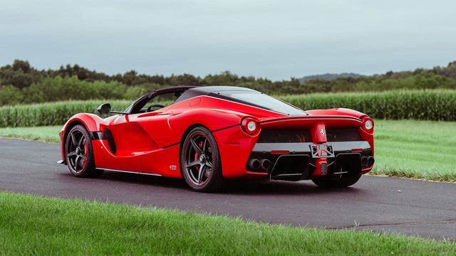 LaFerrari mới sẽ chào sân trong tháng 11: Siêu xe cho đại gia thích chơi hàng hiếm - Ảnh 3.