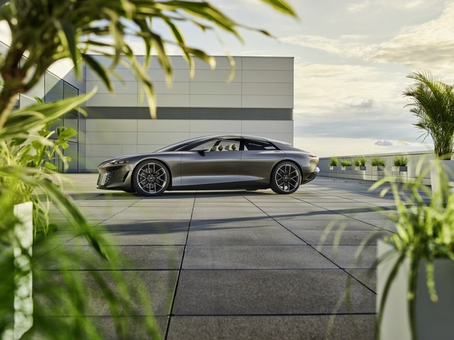 Audi Grandsphere Concept: Viết lại công thức A8 mới - Ảnh 1.