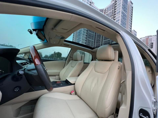 Chưa tới 100.000km, Lexus RX 350 hạ giá bán lại ngang ngửa Mazda CX-8 - Ảnh 3.