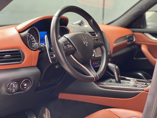 Khoe bán Maserati Levante Gransport giá rẻ, chủ xe bị cư dân mạng khịa: ‘Lãi 4-500 triệu rồi còn gì’ - Ảnh 3.