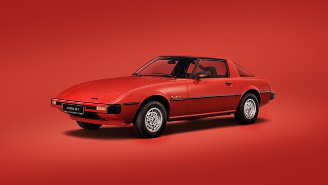 Siêu xe Ferrari mang ngoại hình Mazda chuẩn bị được bán đấu giá - Ảnh 3.