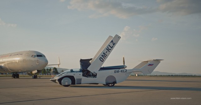 Chiếc ô tô động cơ BMW này có thể bay như máy bay, cứ tầm 1.000 km mới phải tiếp nhiên liệu - Ảnh 4.