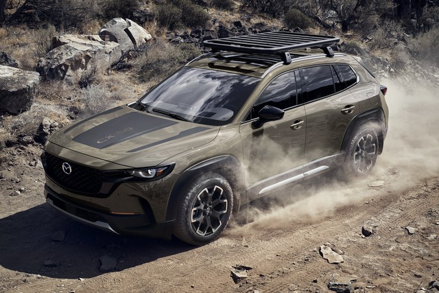 Mazda CX-50 chính thức được đưa vào lắp ráp, sẵn sàng đấu Toyota RAV4, Hyundai Tucson - Ảnh 2.