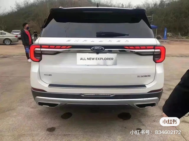 Lộ diện bản nâng cấp Ford Explorer 2022: Màn hình siêu lớn là chi tiết gây chú ý - Ảnh 2.