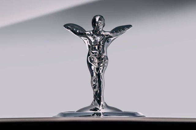 Thiếu phụ bay huyền thoại trên Rolls-Royce được lột xác sau 830 giờ thử nghiệm vì 3 lý do ít ai ngờ - Ảnh 4.