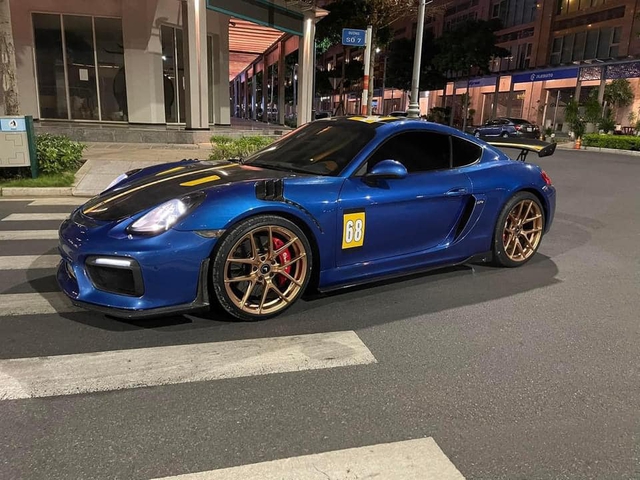 Sở hữu bộ bodykit độc nhất Việt Nam, Porsche Cayman 7 năm tuổi được định giá hơn 3 tỷ đồng - Ảnh 4.