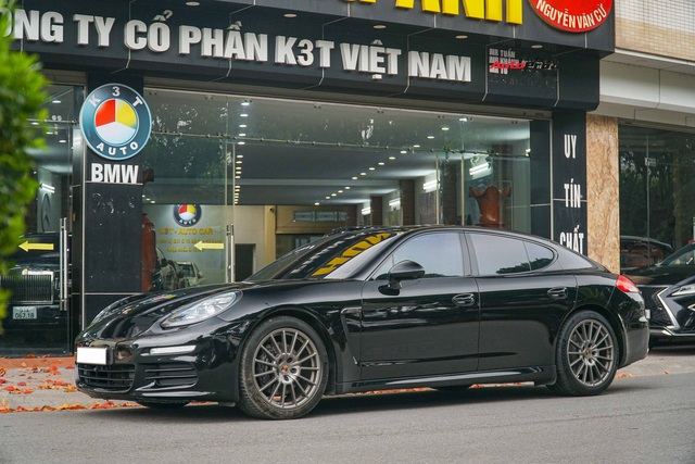 Ngỡ tưởng Porsche Panamera đập hộp giá chỉ hơn 2 tỷ, soi kỹ mới biết được lí do phía sau - Ảnh 8.