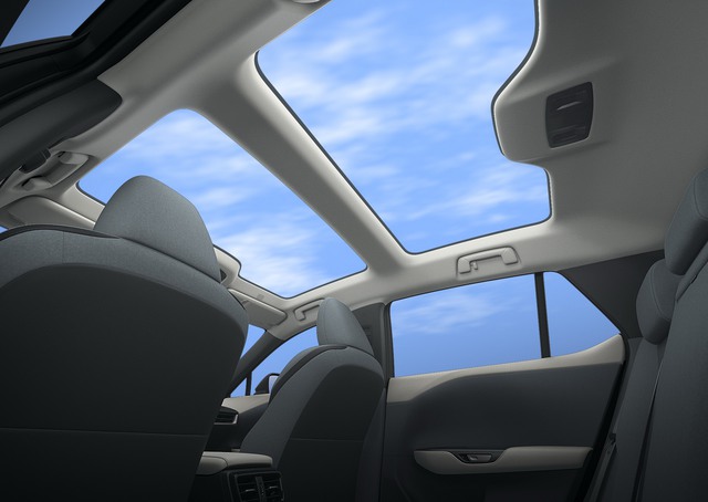 Lexus RZ dùng ruột Toyota, động cơ mạnh hơn 300 mã lực và thiết kế như phi thuyền - Ảnh 12.