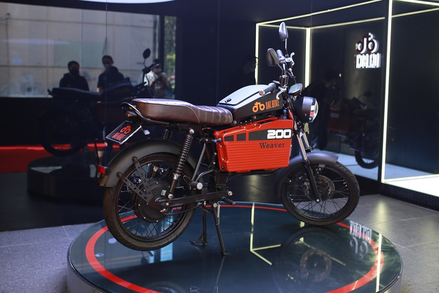 Cạnh tranh Honda, Yamaha thời xăng tăng giá, hãng xe máy điện Made in Vietnam mở đại lý đầu tiên tại Hà Nội - Ảnh 5.